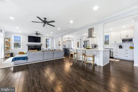 $625,000 | 3628 Bay Drive, Baltimore, MD 21220