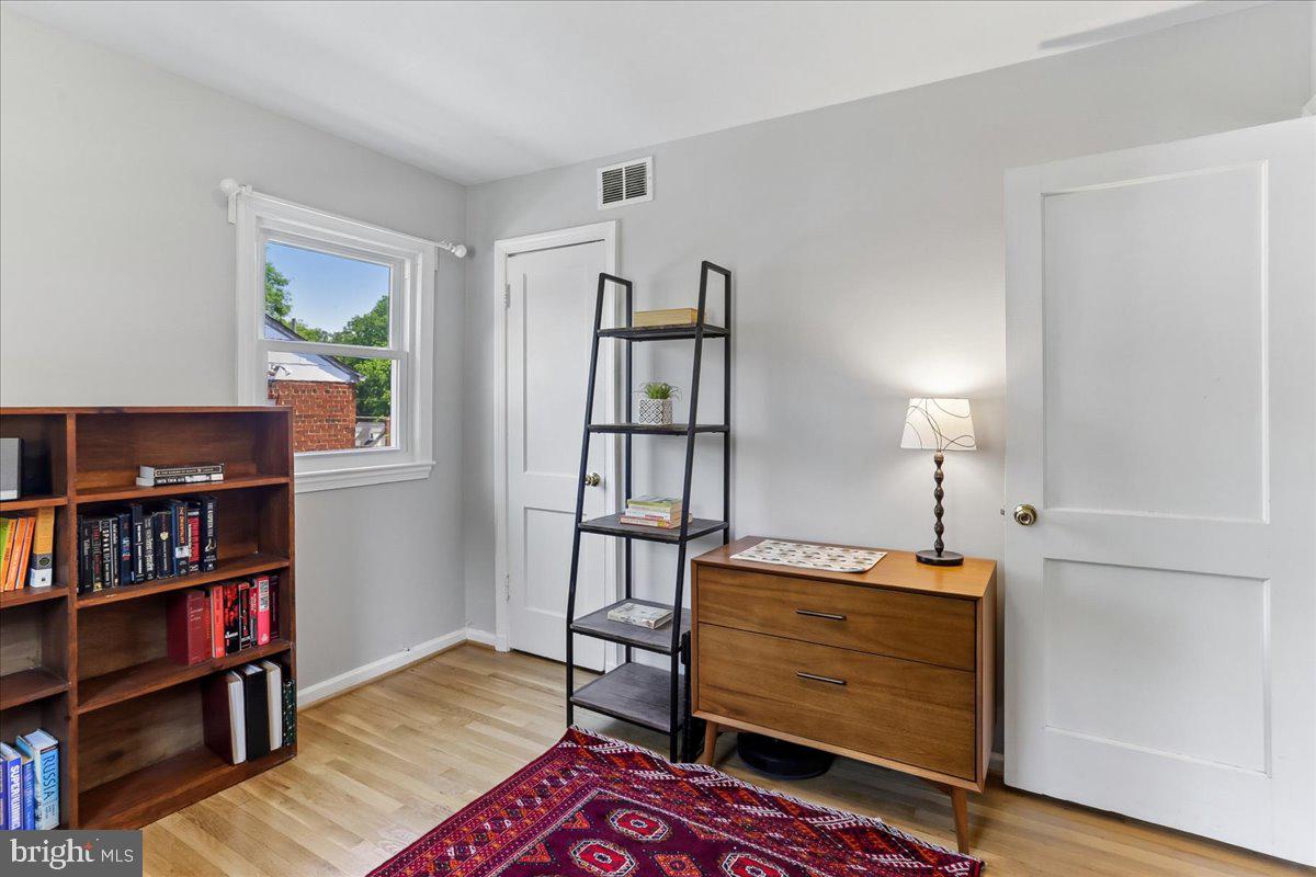 1504 Crest Road Silver Spring, MD 20902 - Photo 22 of 52