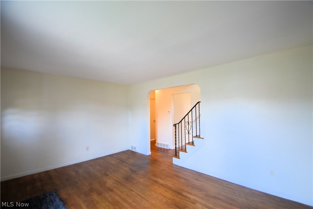 6715 Ridgewood Avenue Parma, OH 44129 - Photo 8 of 22 Gallery Image 8