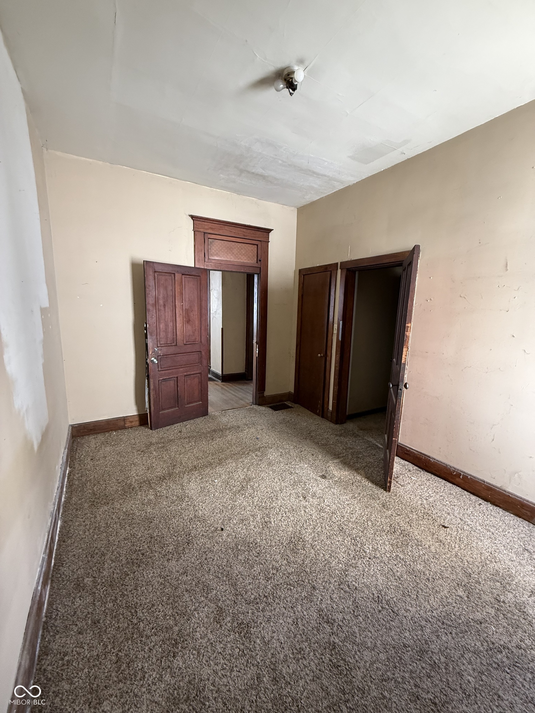 51 North Addison Street Indianapolis, IN 46222 - Photo 5 of 15