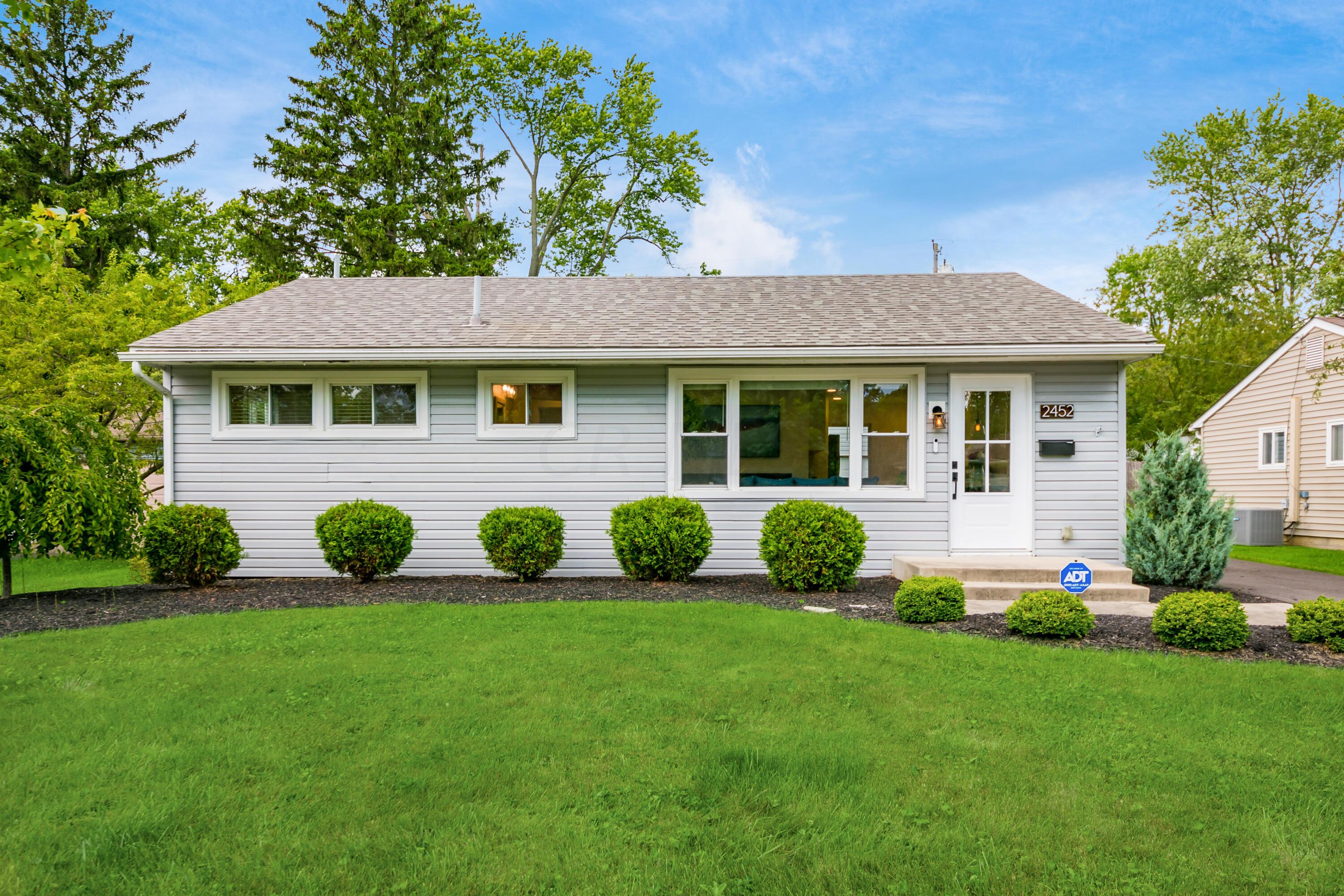 2452 Woodstock Road Columbus, OH 43221 - Photo 2 of 39 004_ Rd Columbus OH 43221 USA