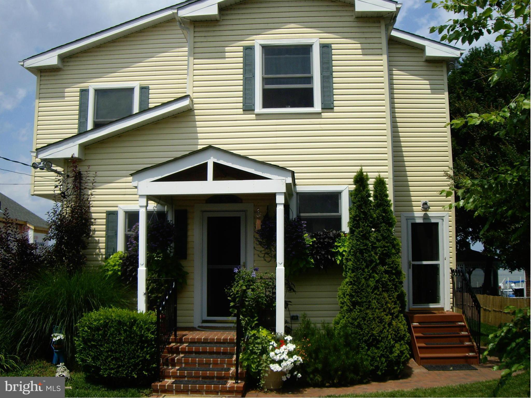 Exterior (Front)