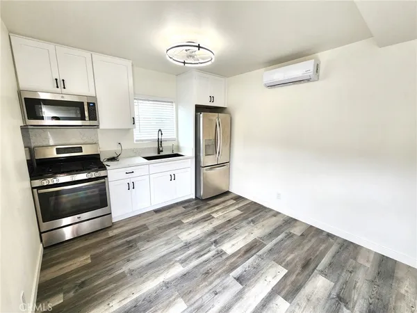 $1,900 | 1104 Williamson Avenue, Unit B, Fullerton, CA 92833
