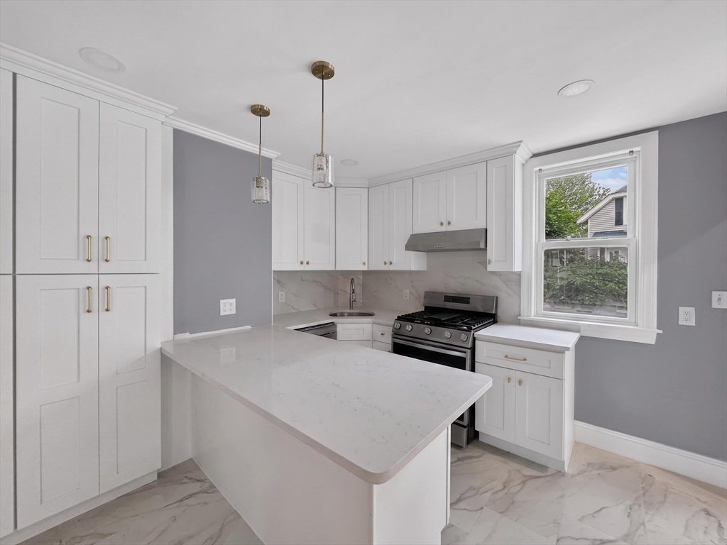 70 Holbrook Avenue, Unit R Braintree, MA 02184 - Photo 2 of 20