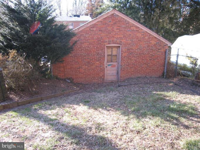9514 Colesville Road Silver Spring, MD 20901 - Photo 4 of 7 Garage 2
