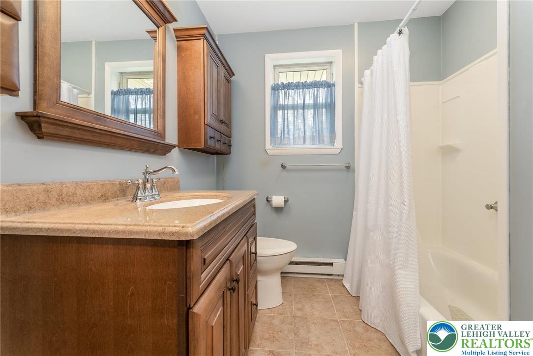 4722 Steuben Road Nazareth, PA 18064 - Photo 14 of 31