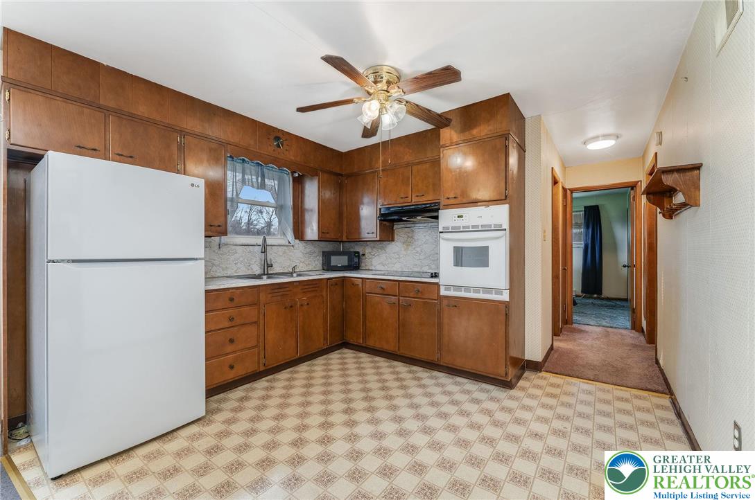 4722 Steuben Road Nazareth, PA 18064 - Photo 10 of 31