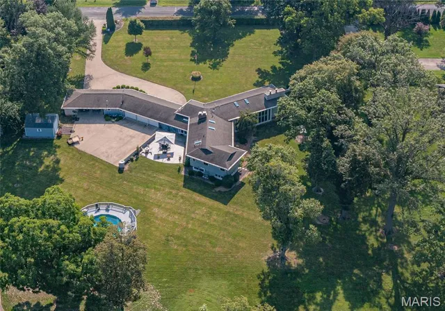 $599,900 | 1114 South Perrine, Centralia, IL 62801