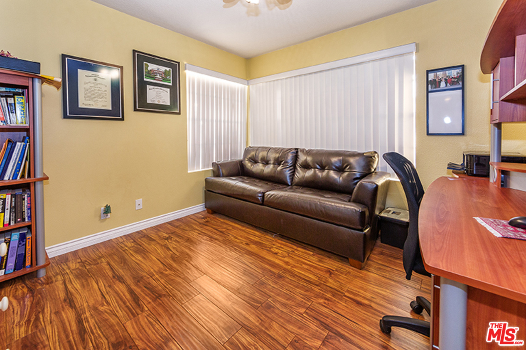 19174 Dunure Place Porter Ranch, CA 91326 - Photo 11 of 19 Gallery Image 11