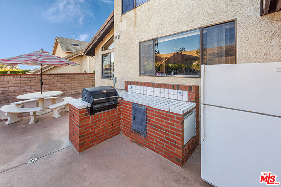 19174 Dunure Place Porter Ranch, CA 91326 - Photo 17 of 19 Gallery Image 17