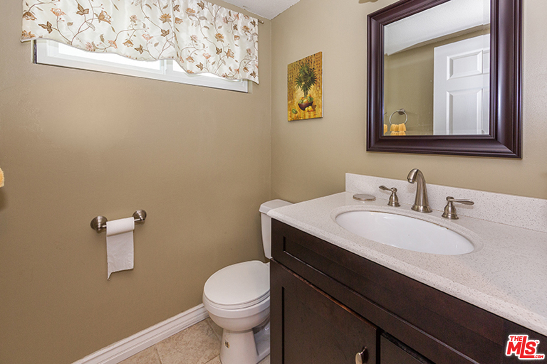 19174 Dunure Place Porter Ranch, CA 91326 - Photo 3 of 19 Gallery Image 3