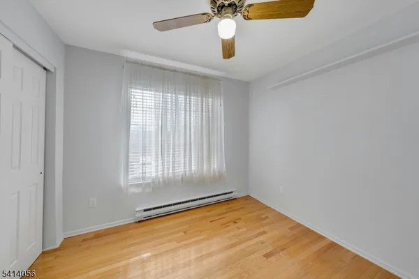 a view of empty room with window