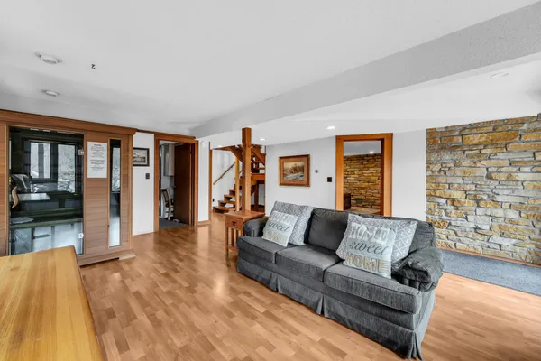 $1,690,000 | N3075 Hardscrabble Road, Palmyra, WI 53156