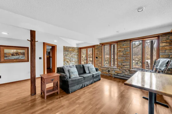 $1,690,000 | N3075 Hardscrabble Road, Palmyra, WI 53156