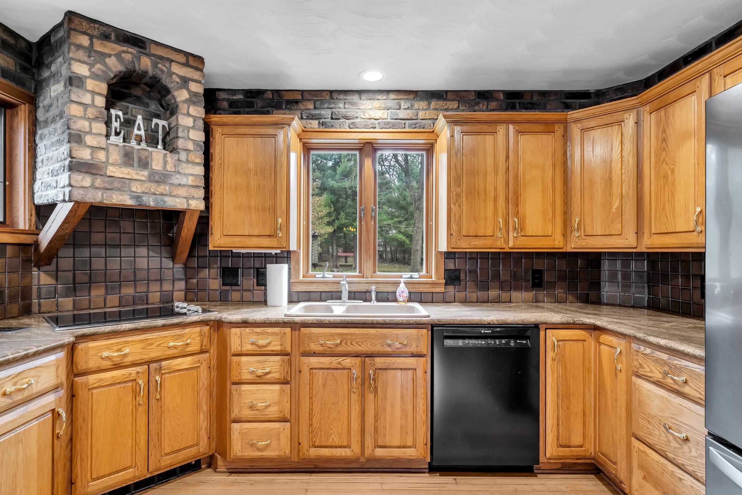 N3075 Hardscrabble Road Palmyra, WI 53156 - Photo 10 of 69 Kitchen (3)
