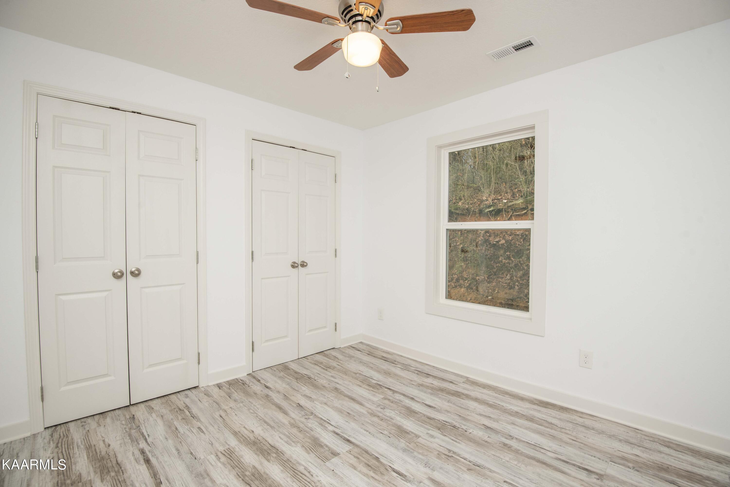 221 Offutt Road Clinton, TN 37716 - Photo 22 of 41 second bed_1