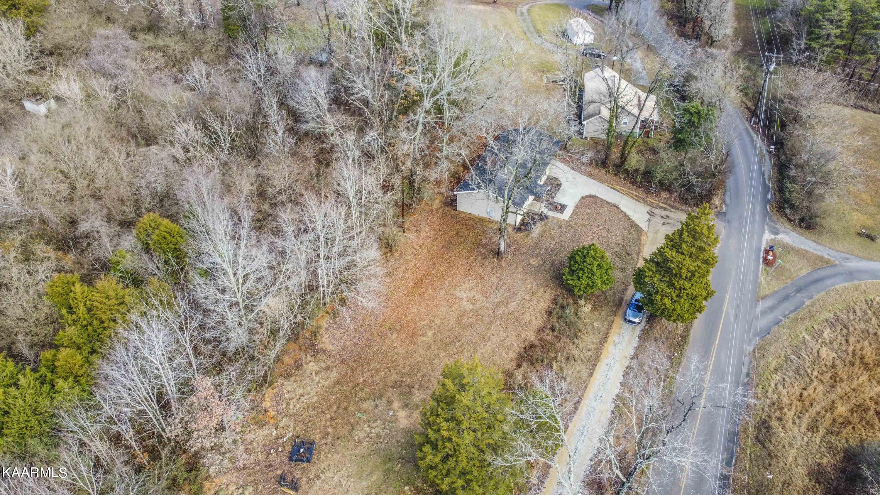 221 Offutt Road Clinton, TN 37716 - Photo 37 of 41 rone 5_1