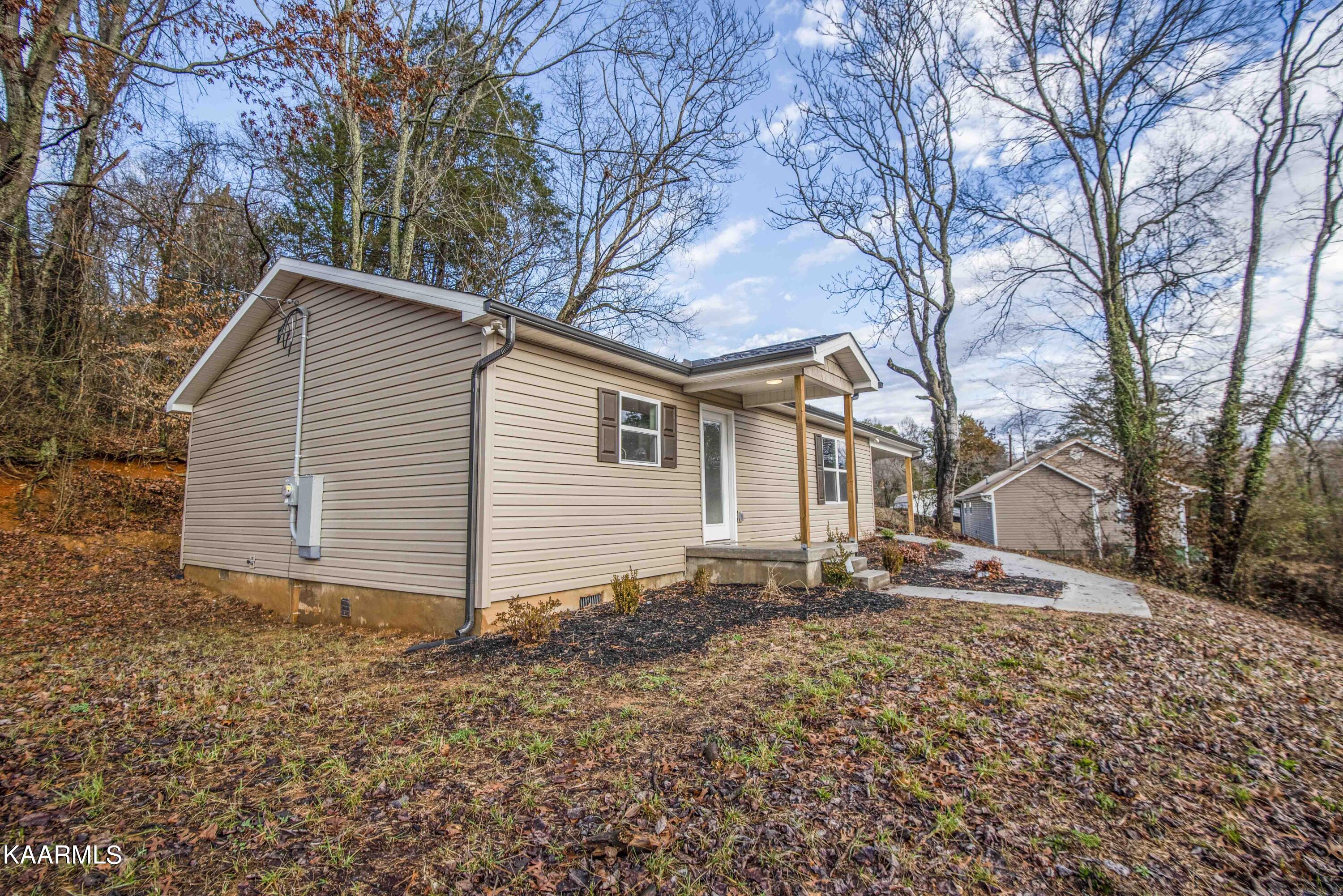 221 Offutt Road Clinton, TN 37716 - Photo 39 of 41 exterior_1