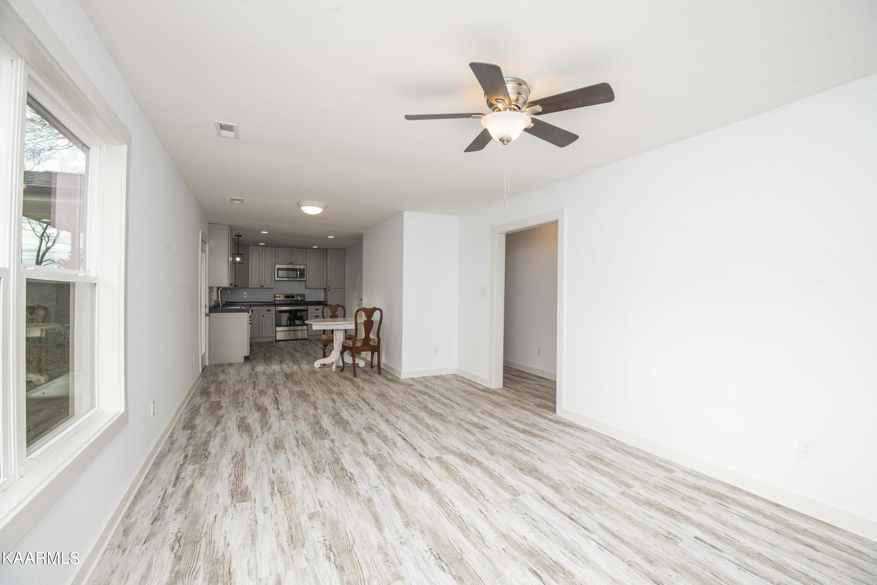 221 Offutt Road Clinton, TN 37716 - Photo 6 of 41 kitchen 1_1