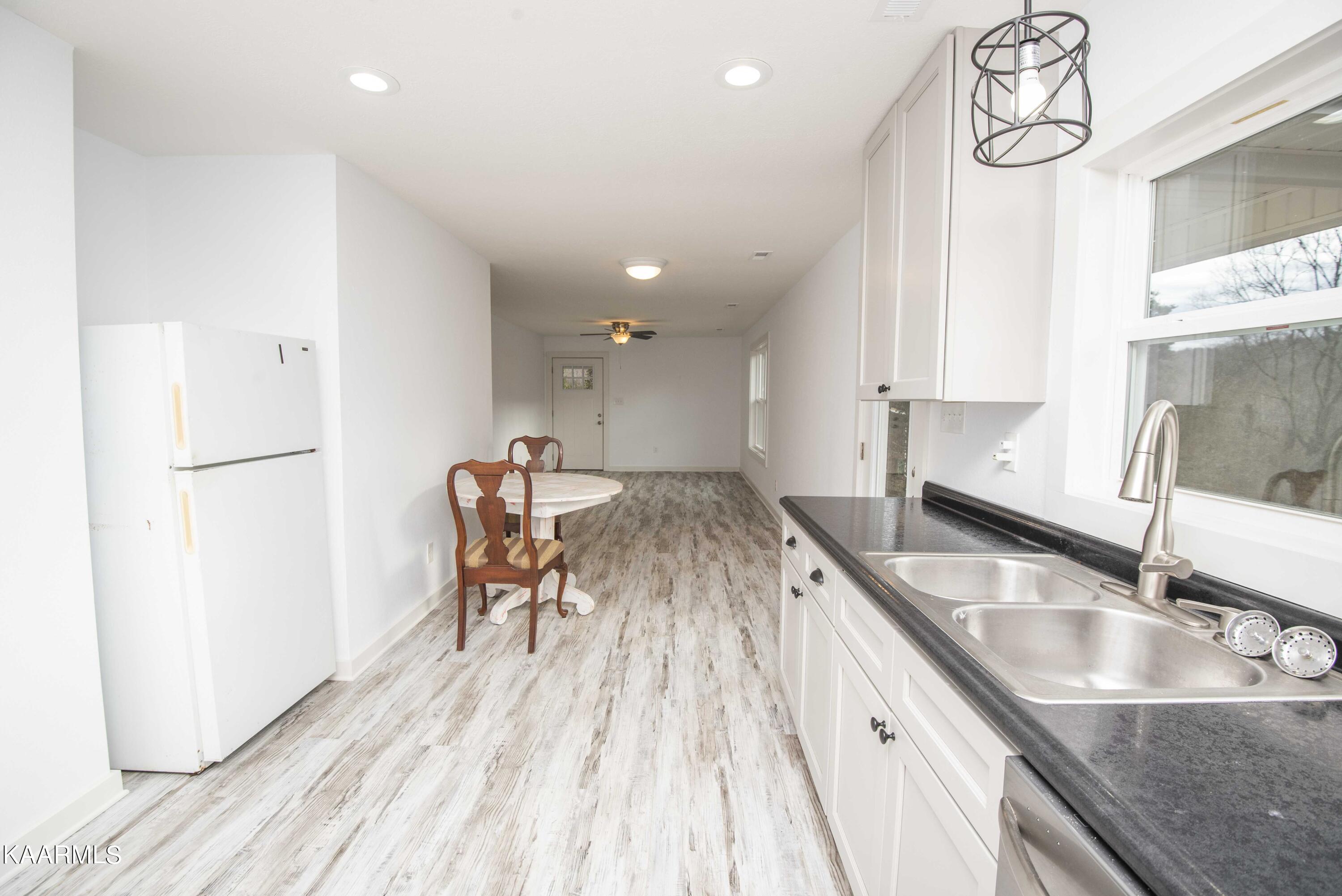 221 Offutt Road Clinton, TN 37716 - Photo 7 of 41 kitchen 2_1