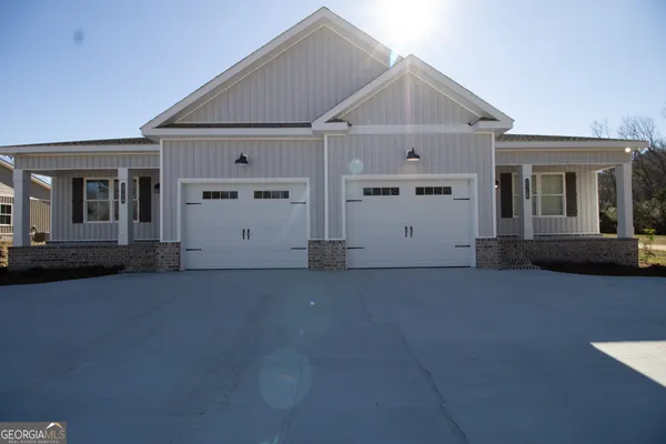 $1,700 | 215 Big Branch Drive, Unit A, Brooklet, GA 30415