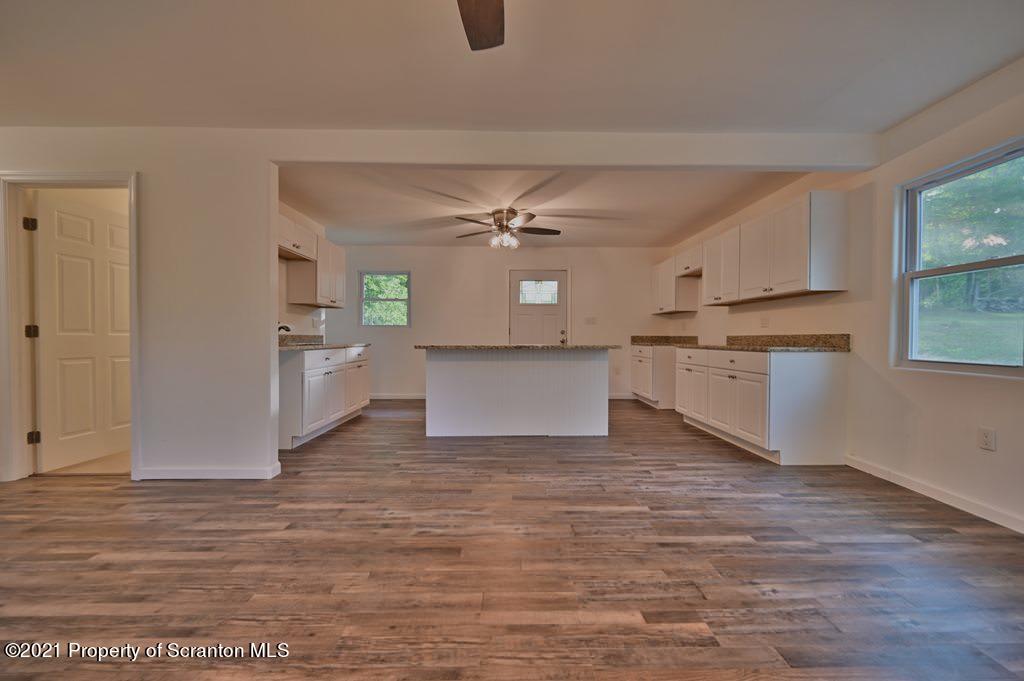 471 T Rte 318 Moscow, PA 18444 - Photo 6 of 40 Gallery Image 6