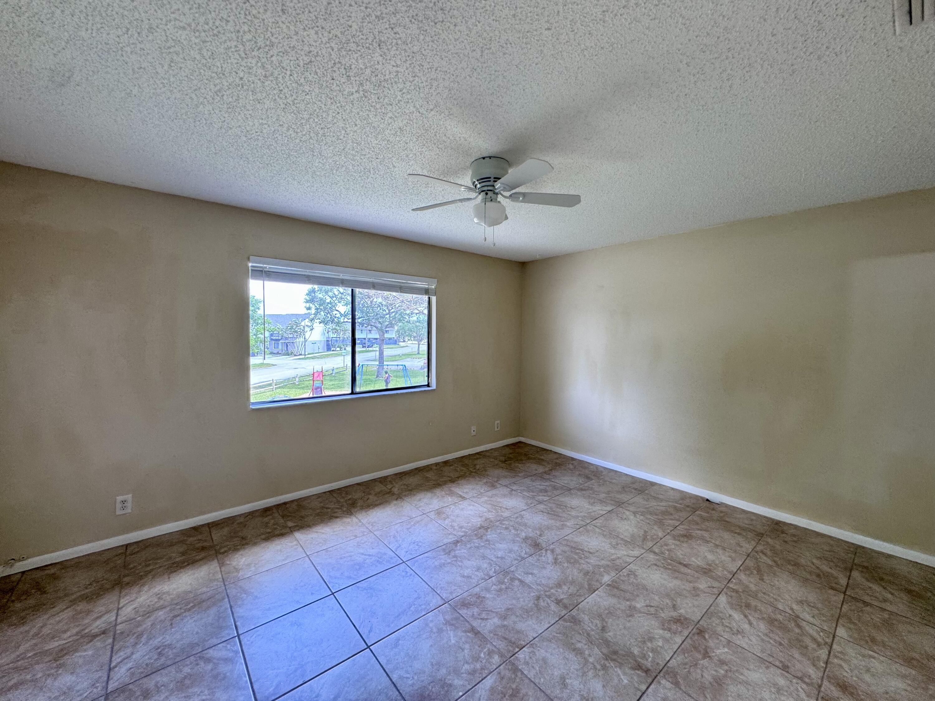 704 Riverside Drive Greenacres, FL 33463 - Photo 17 of 37 IMG_1518