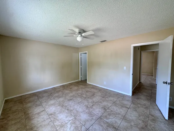 $2,100 | 704 Riverside Drive, Greenacres, FL 33463