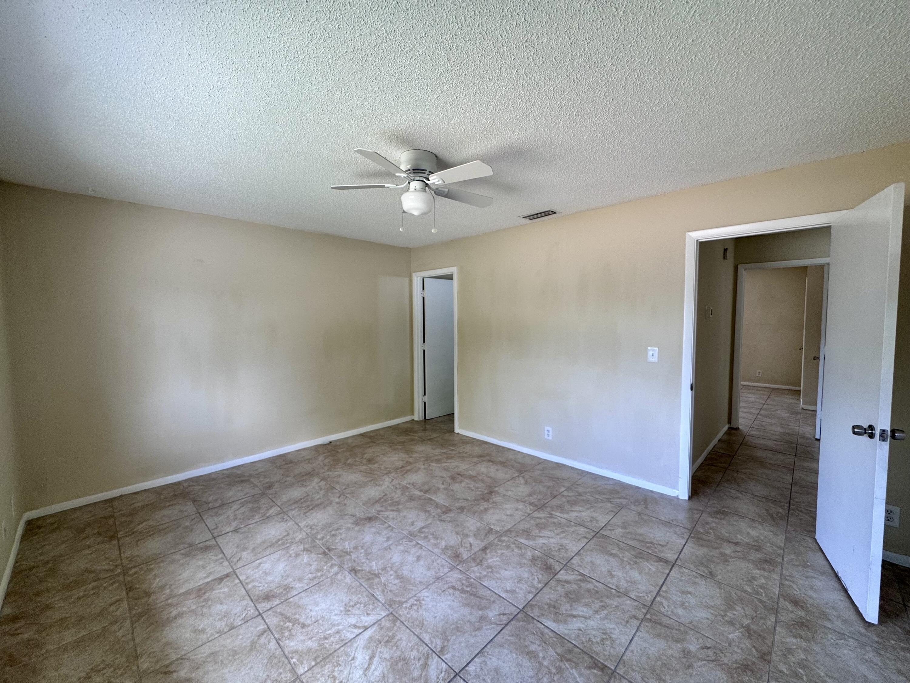 704 Riverside Drive Greenacres, FL 33463 - Photo 18 of 37 IMG_1519