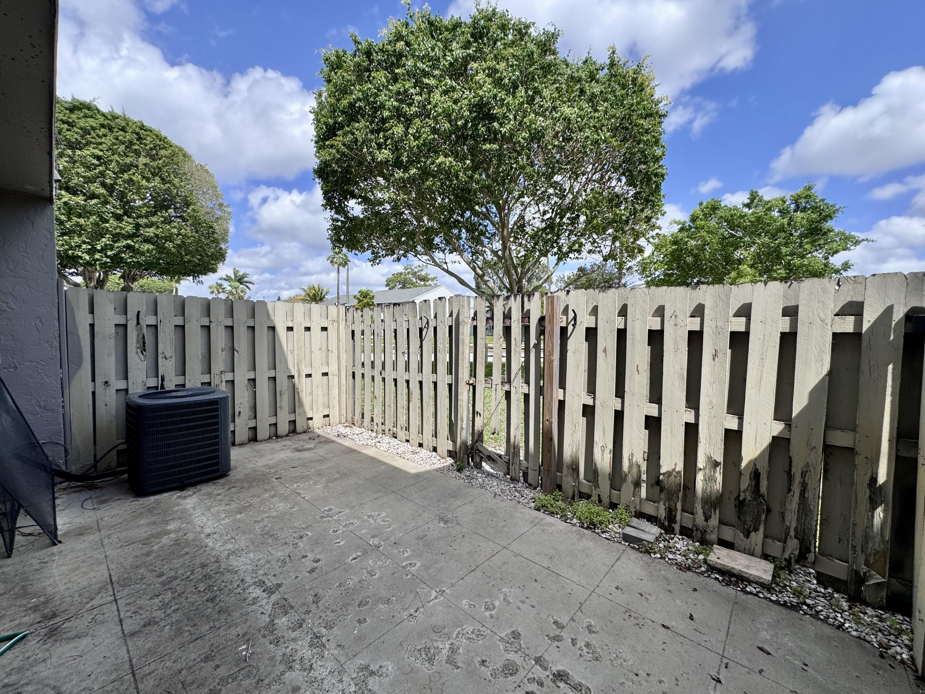 704 Riverside Drive Greenacres, FL 33463 - Photo 22 of 37 IMG_1508