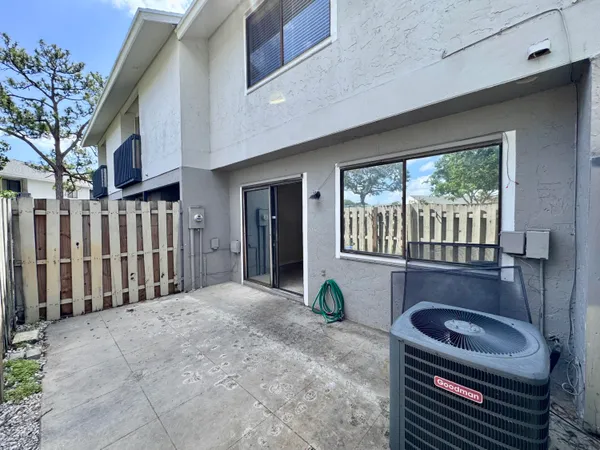 $2,100 | 704 Riverside Drive, Greenacres, FL 33463