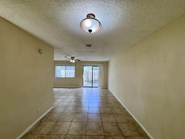 $2,100 | 704 Riverside Drive, Greenacres, FL 33463