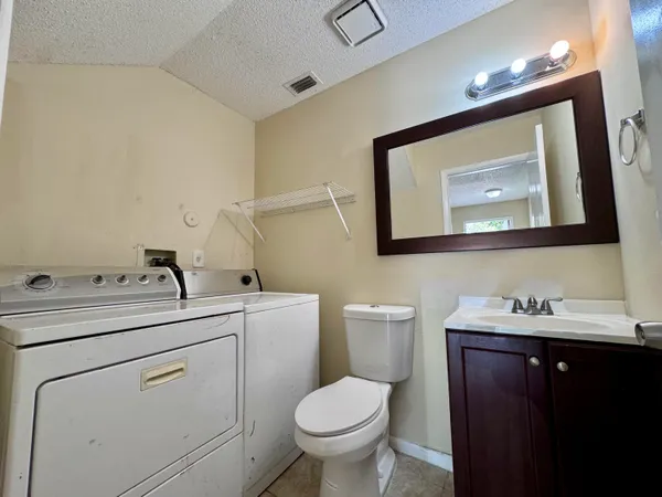 $2,100 | 704 Riverside Drive, Greenacres, FL 33463