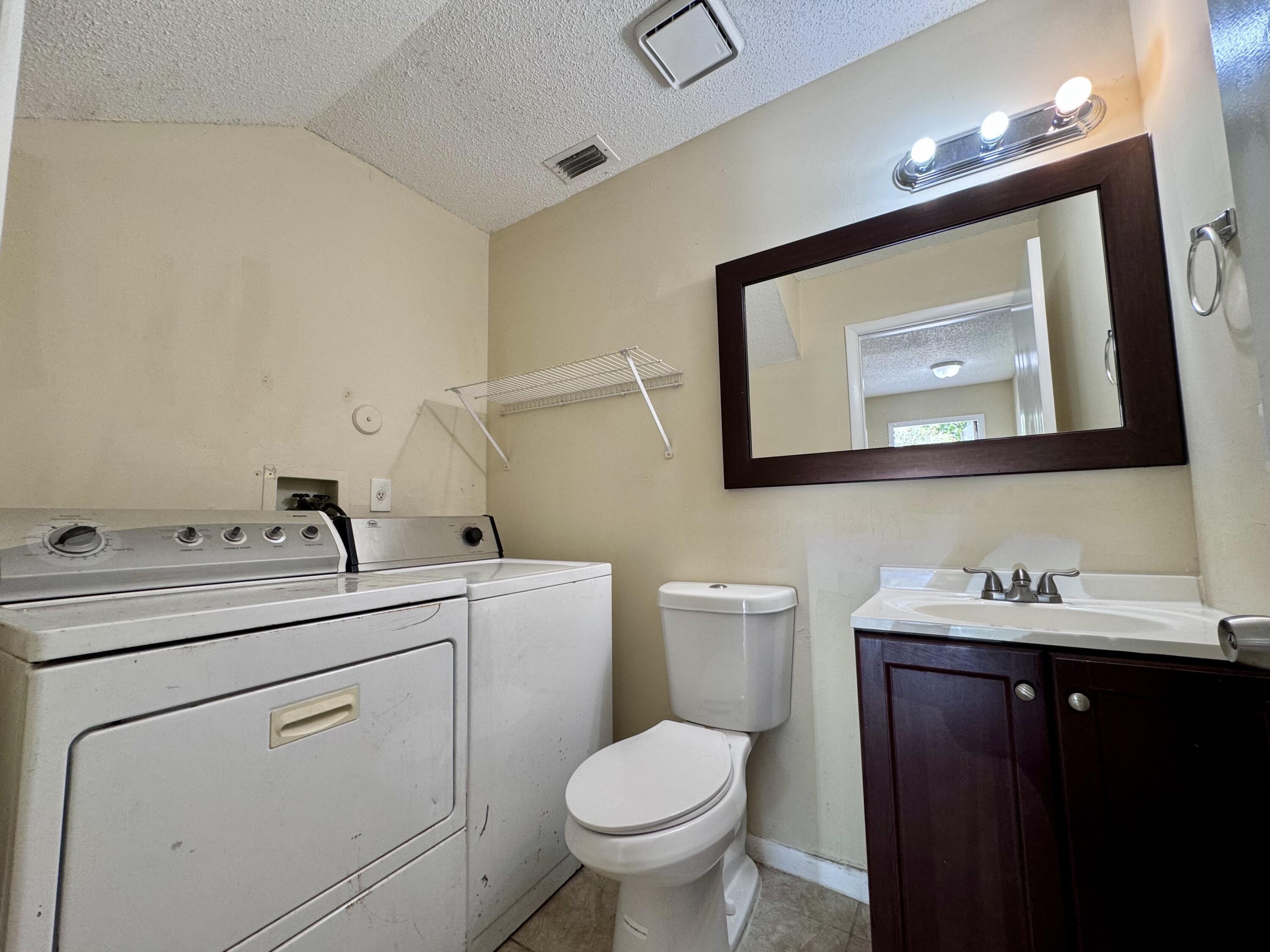 704 Riverside Drive Greenacres, FL 33463 - Photo 10 of 37 IMG_1498