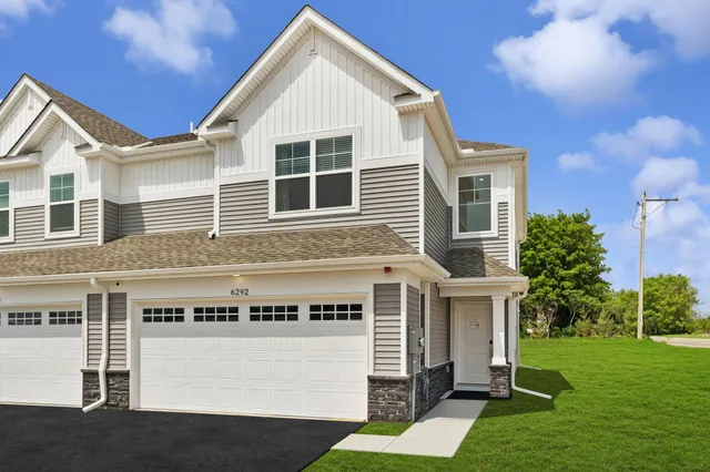 $386,745 | 6292 205th Street North, Forest Lake, MN 55025