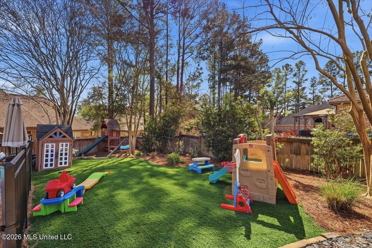 516 Silverstone Drive Madison, MS 39110 - Photo 38 of 53 44-516 Silverstone Dr _ Home Tours MS