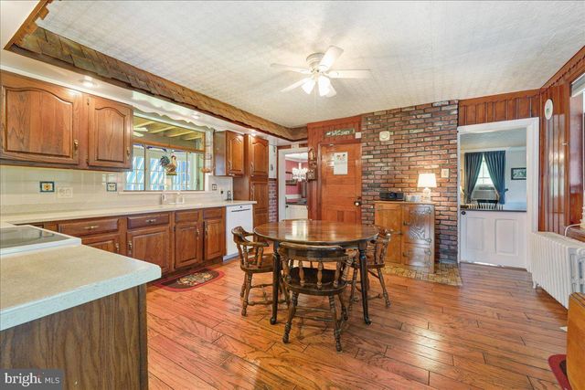 $644,000 | 30 Gradyville Road, Glen Mills, PA 19342