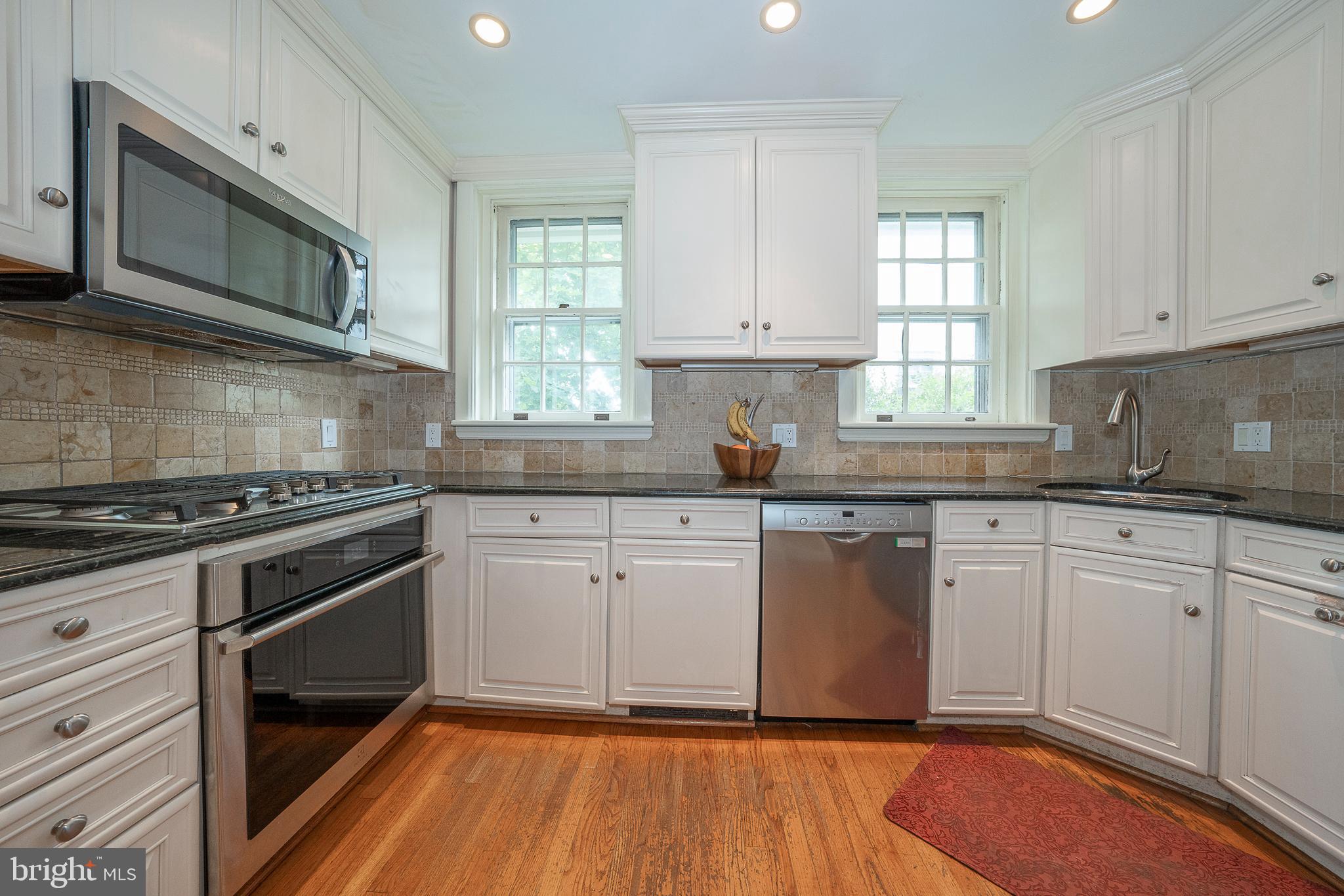 472 St Davids Avenue Wayne, PA 19087 - Photo 16 of 48 Kitchen