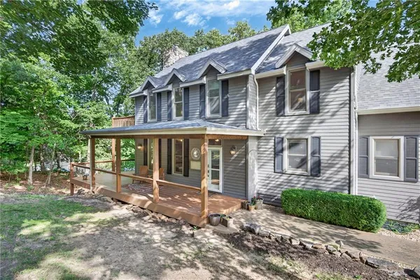 $600,000 | 315 Country Ridge Drive, Camdenton, MO 65020