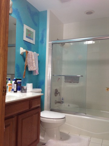 988 Plum Tree Road Fox River Grove, IL 60021 - Photo 18 of 25 a bathroom with a sink toilet and shower