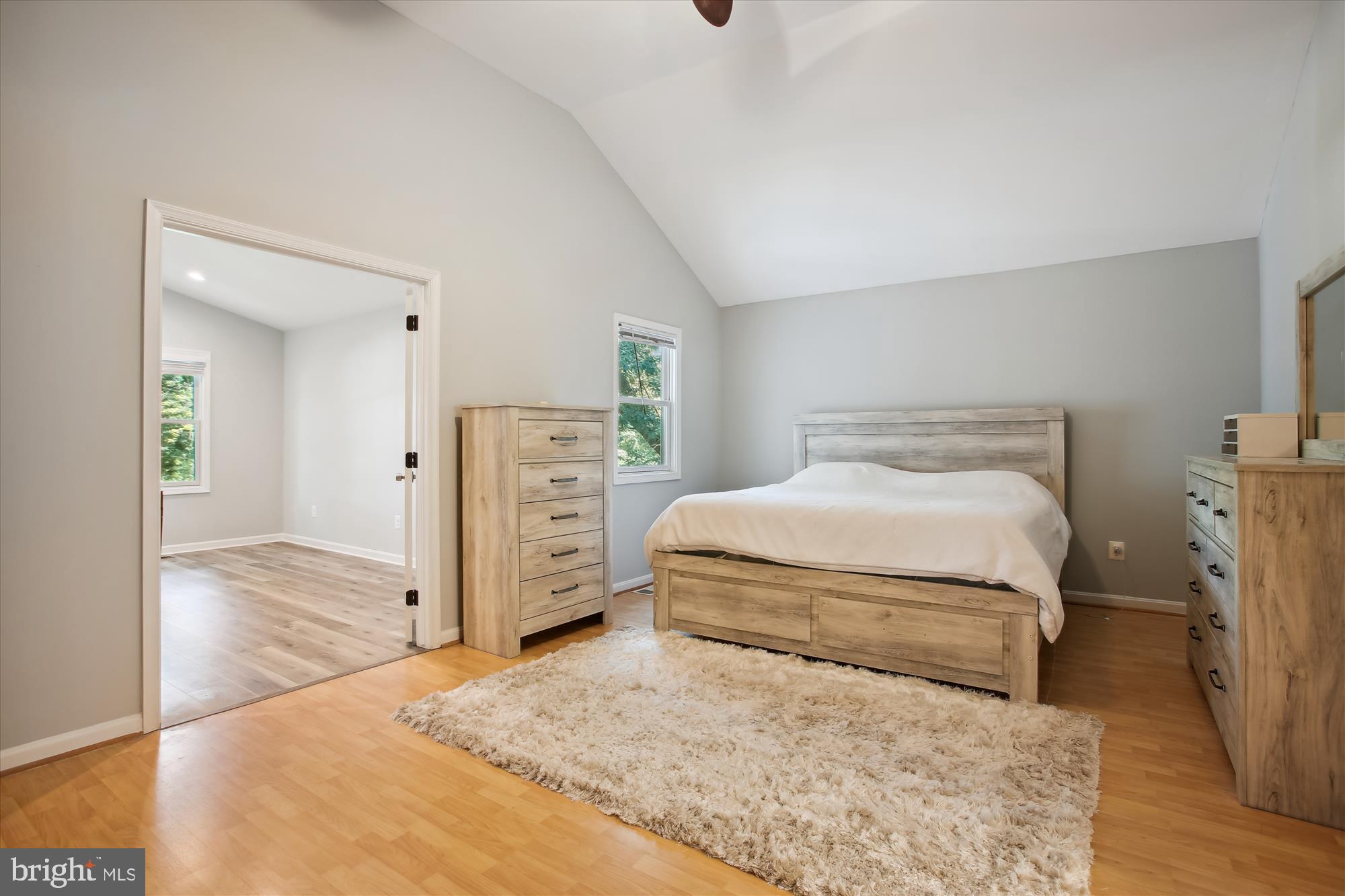 5821 Atteentee Road Springfield, VA 22150 - Photo 19 of 38 Upper Level Primary Suite w/sitting room/office.