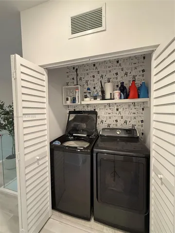 a close view of stove top oven