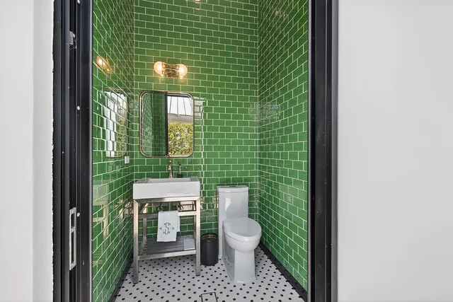 $15,200,000 | 18200 Gardiner Lane, Jupiter, FL 33458