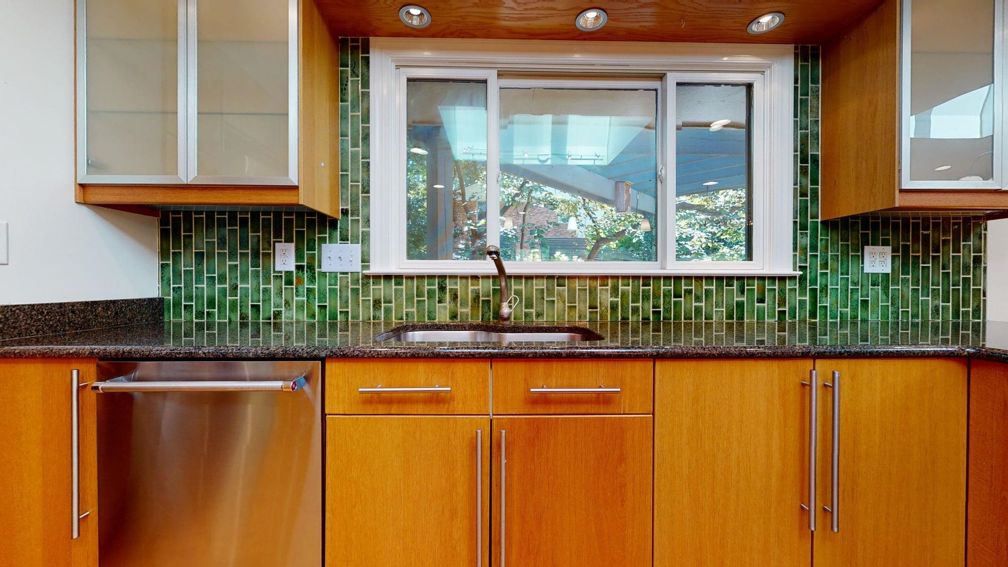 4211 Juniper Street Raleigh, NC 27612 - Photo 15 of 30 Kitchen