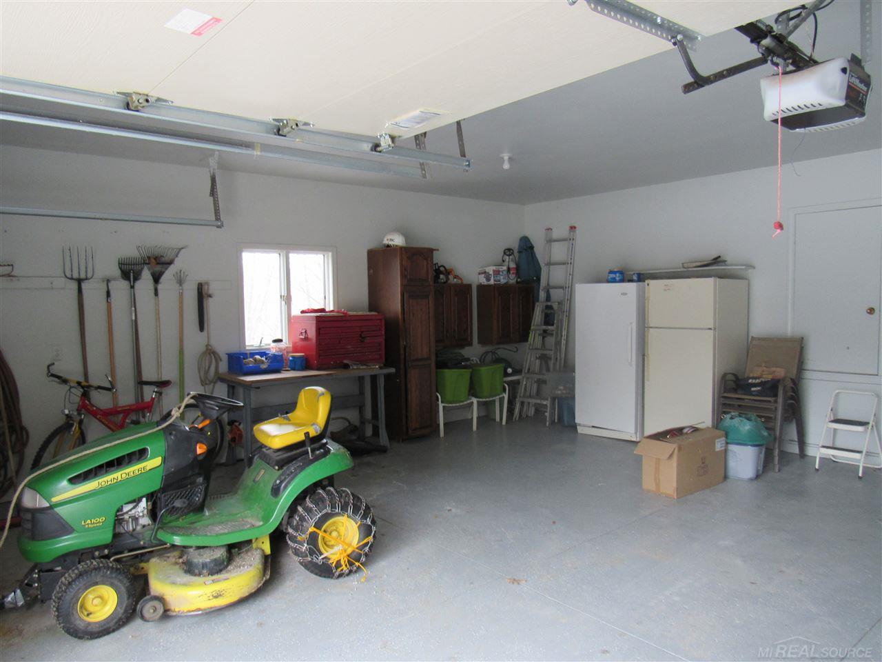 2405 Arlington Road Columbus, MI 48063 - Photo 62 of 63 31320057-63.JPG
