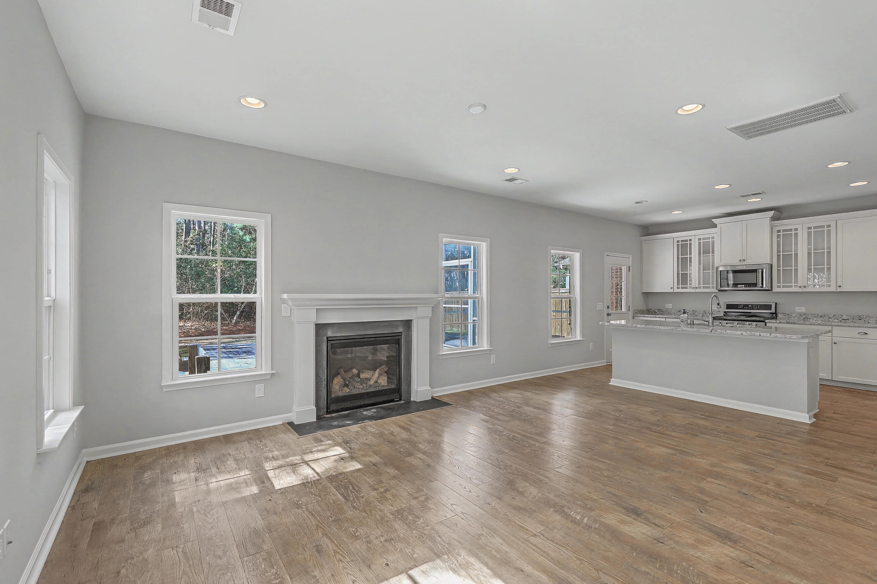 1181 Preakness Court Mount Pleasant, SC 29429 - Photo 20 of 45 13_0W7A3541_2_3_4_5_6_7