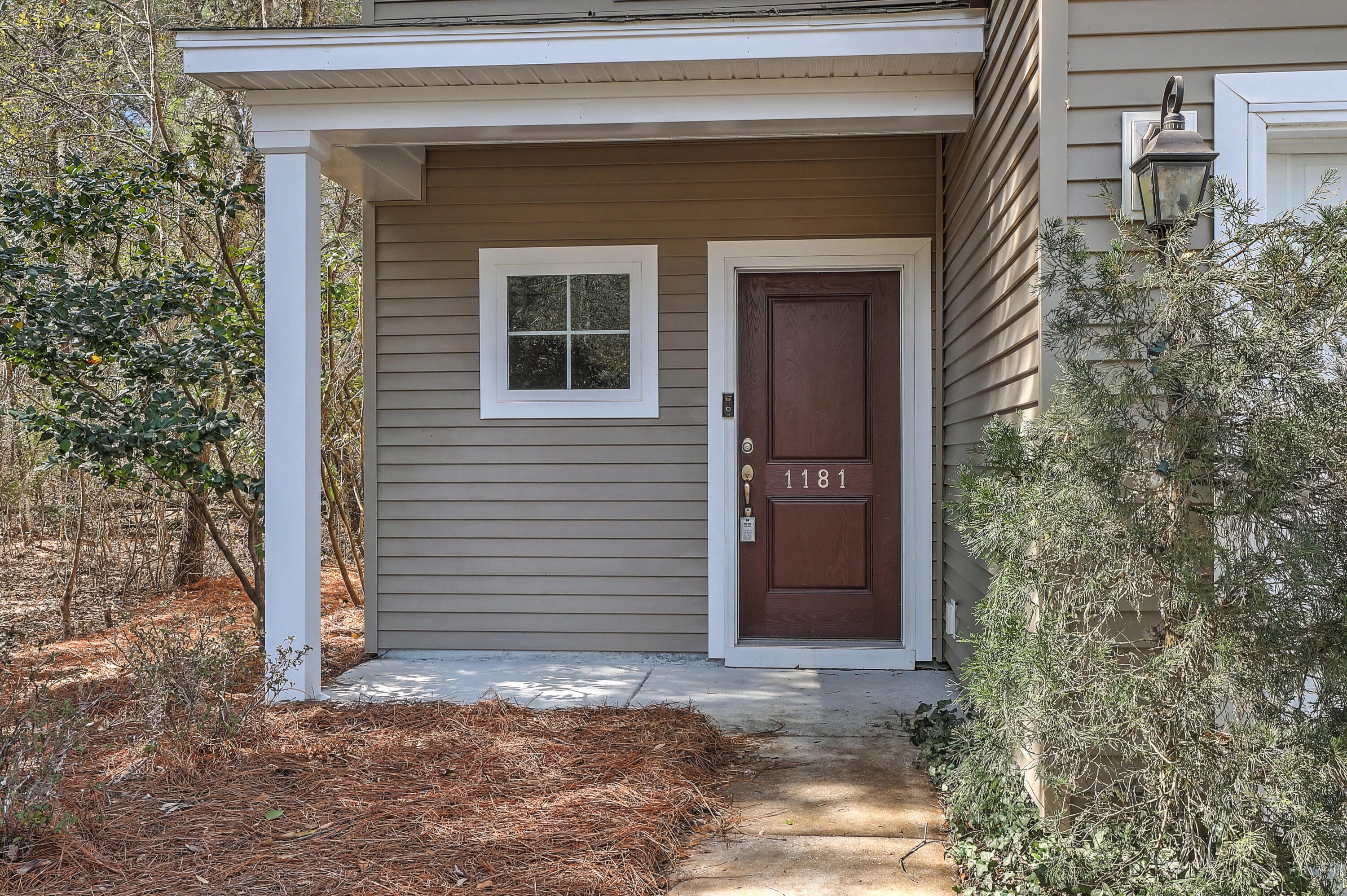 1181 Preakness Court Mount Pleasant, SC 29429 - Photo 2 of 45 07_0W7A3499_500_501_502_503_504_505