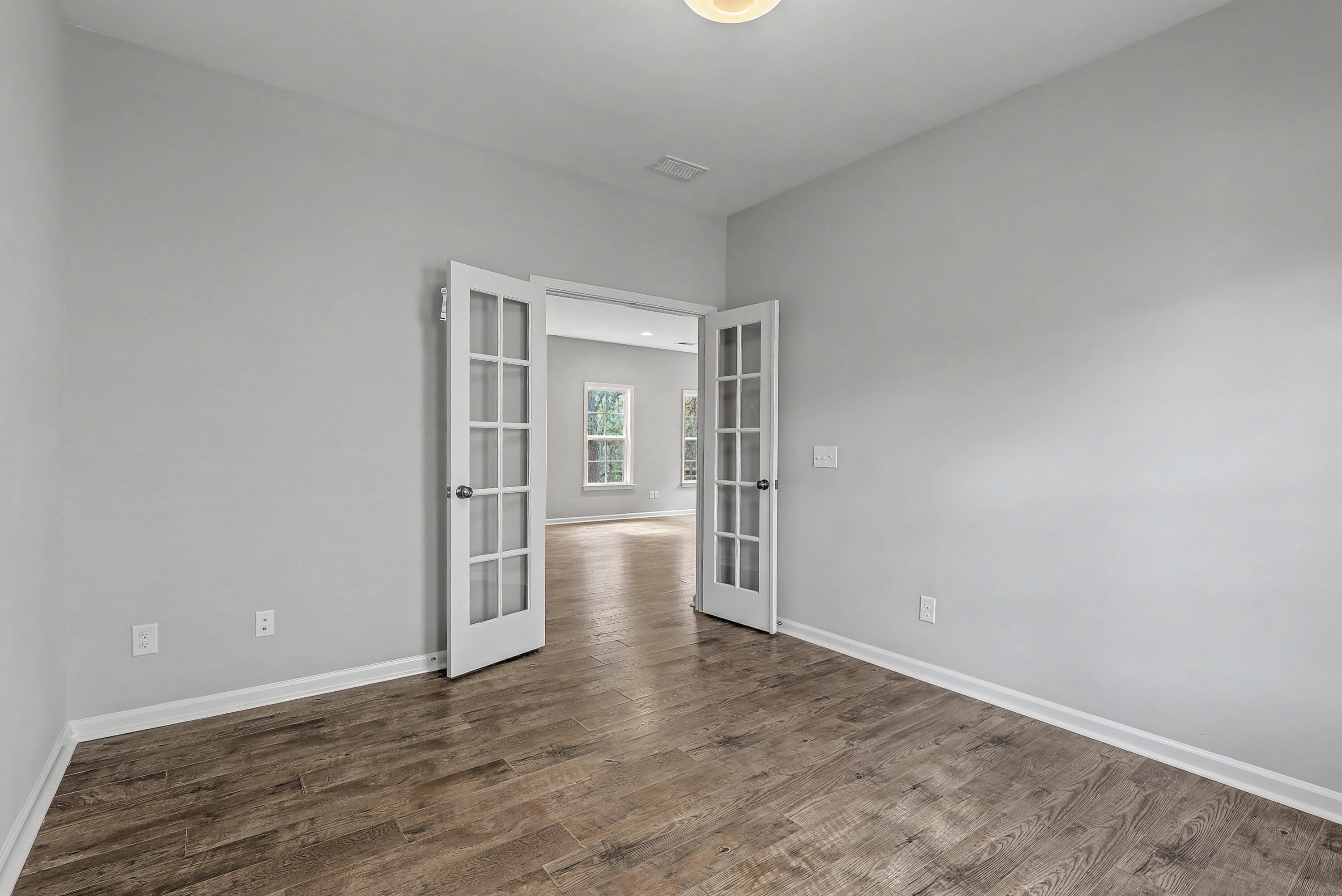 1181 Preakness Court Mount Pleasant, SC 29429 - Photo 29 of 45 22_0W7A3604_05_06_07_08_09_10