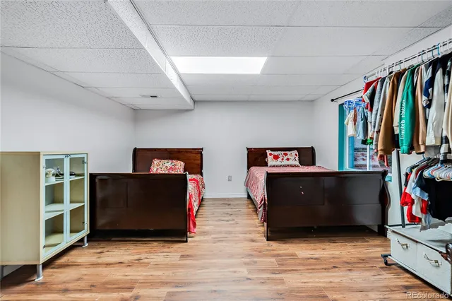 a view of livingroom with furniture and workspace
