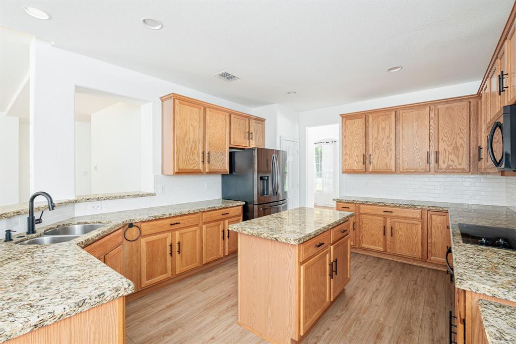 926 Falcon Trail Murphy, TX 75094 - Photo 11 of 29